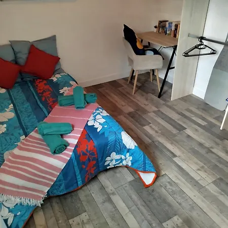 Hébergement de vacances Escapade Du Roi Henri Iv A Entierement Privee 6 Personnes & Bebe Avec Spa, Brasero & Piscine Ideale Vacances, Week-end, Repos Ou Teletravail Pau